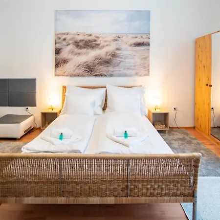 Free Parking Charlie's - 2sep Room, Ac, Fast Wifi, Tv Apartment *